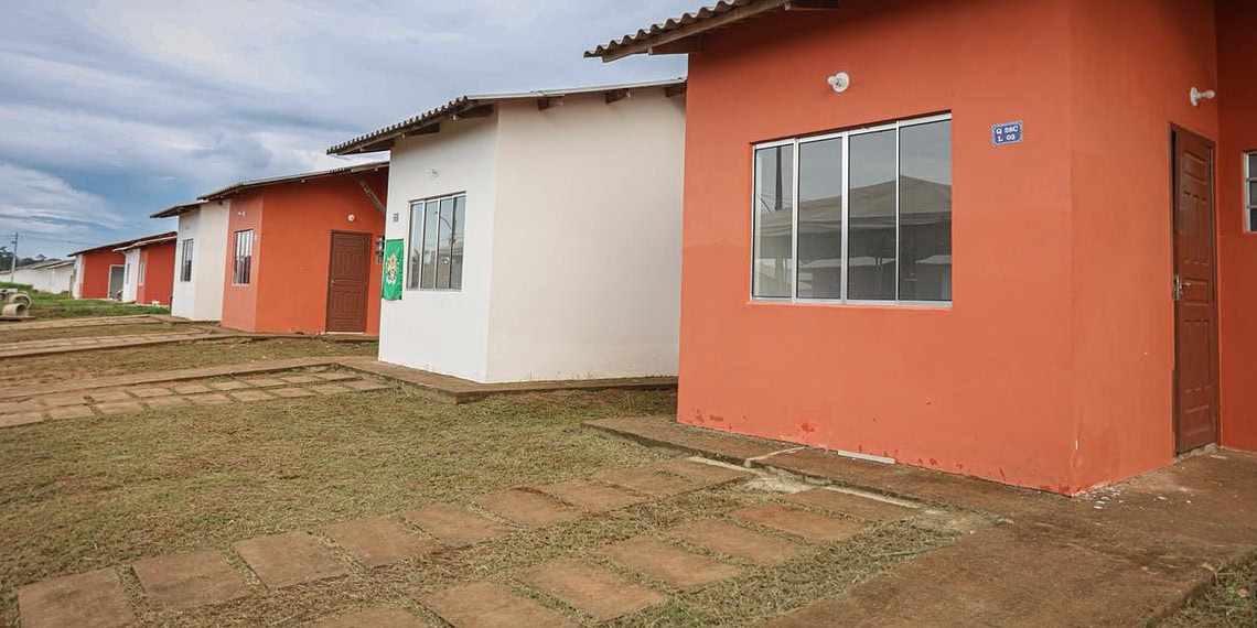 Governo entrega 80 casas na Cidade do Povo e prevê mais 102 unidades até o fim de março no Acre